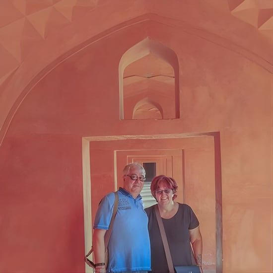 3-Hour Unimaginable Beauty of Taj Private Guided Tour at Tajmahal Eastern Gate Parking, Agra, India