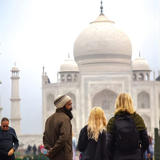 3-Hour Unimaginable Beauty of Taj Private Guided Tour at Tajmahal Eastern Gate Parking