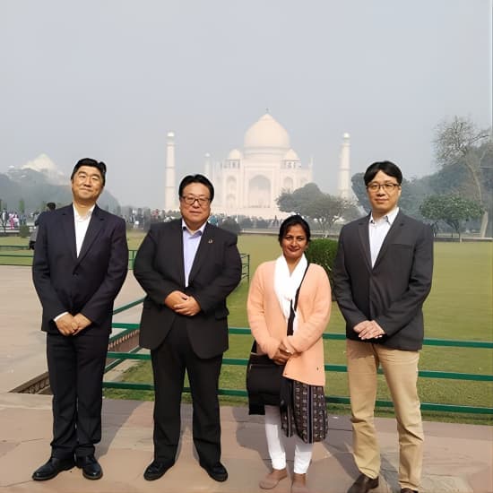 Agra: Taj Mahal and Agra fort Tour with guide at Taj Mahal