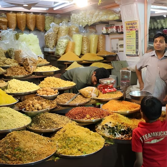 Jaipur Bazaar & Food Walking Tour at Roop Rani Bangles, Jaipur, India