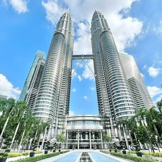 Petronas Twin Towers skybridge tickets (Singapore guests only) at Skybridge Petronas Twin Towers