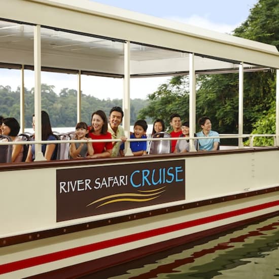 Singapore River Safari: Entrance + Roundtrip Transfer at River Wonders